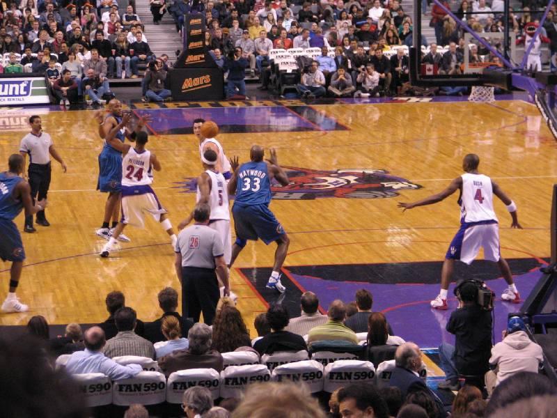 Raptors - 02.04.2005 033.jpg